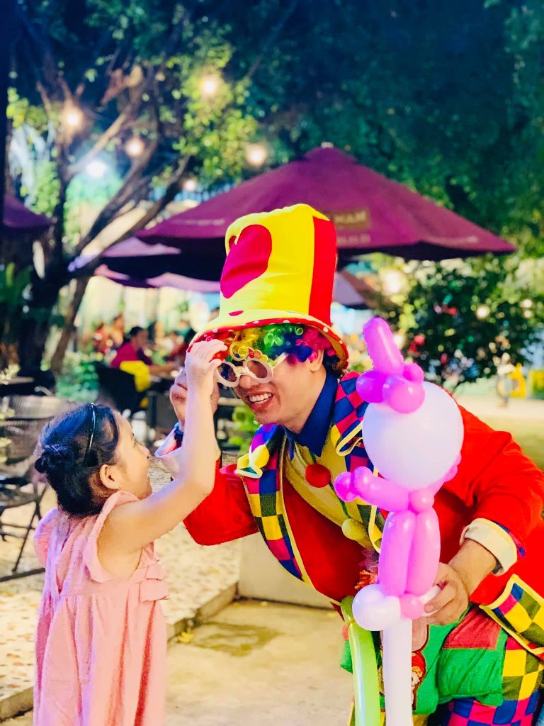  Giá Thuê Chú Hề Vặn Bóng Tại Quận 5. Ảnh 1